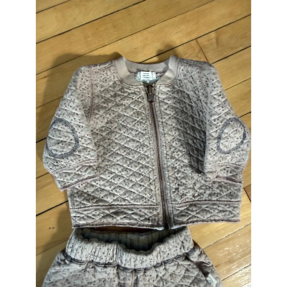 Peek Kids quilted shooting star printed two piece infant outfit